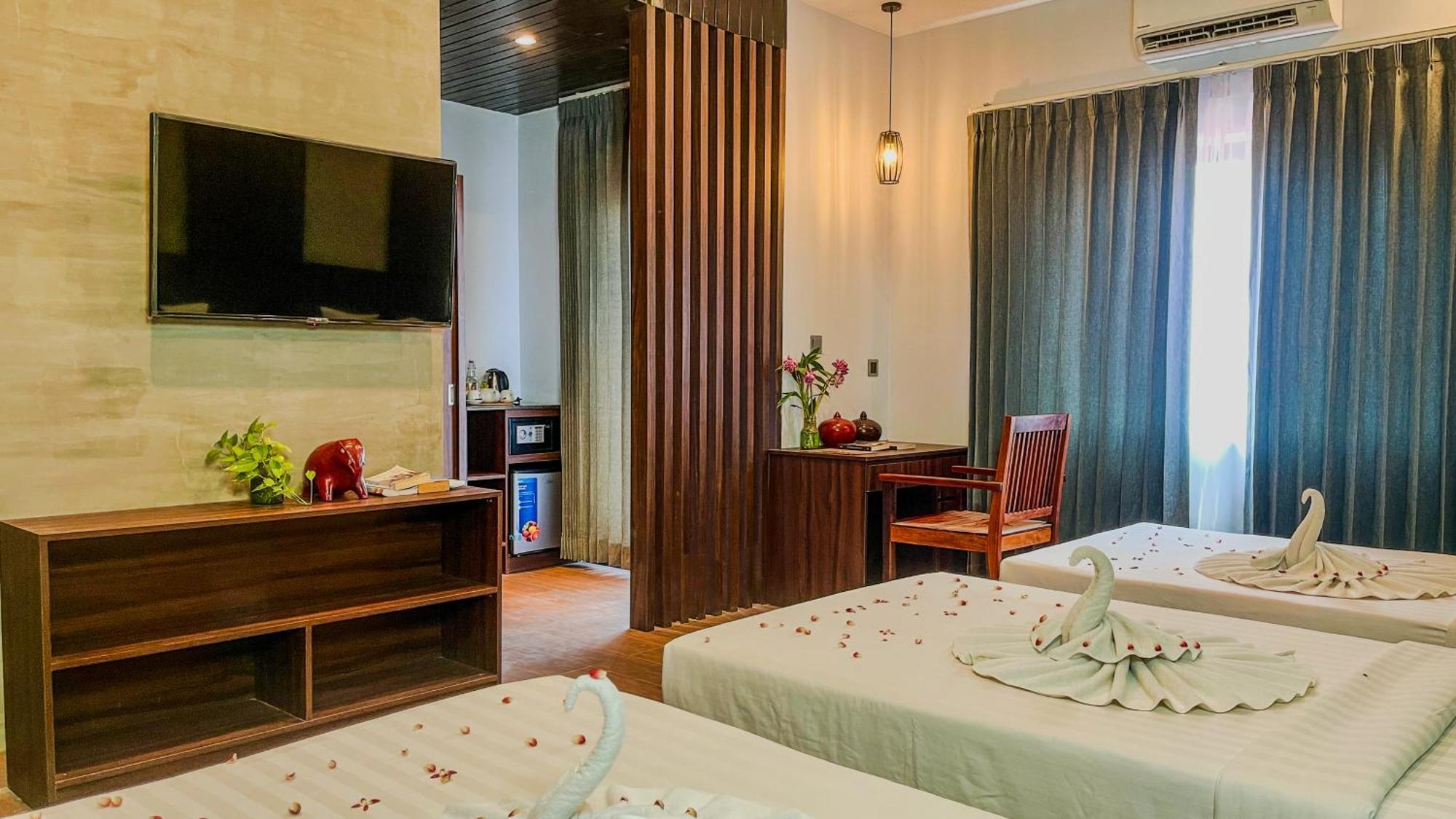 The Luxury Hotel Siem Reap Buitenkant foto